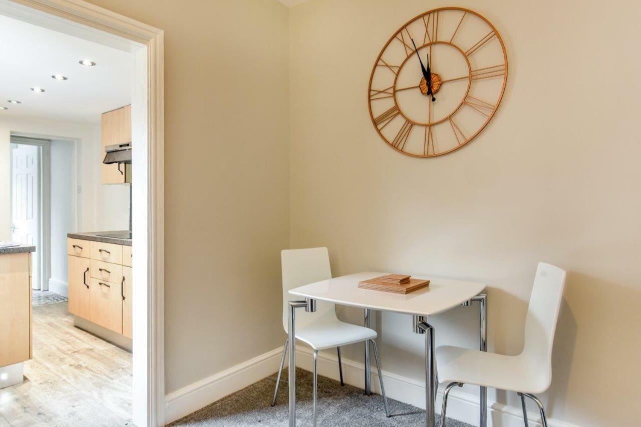 Apartment 1 At 3 Jubilee York Exteriör bild